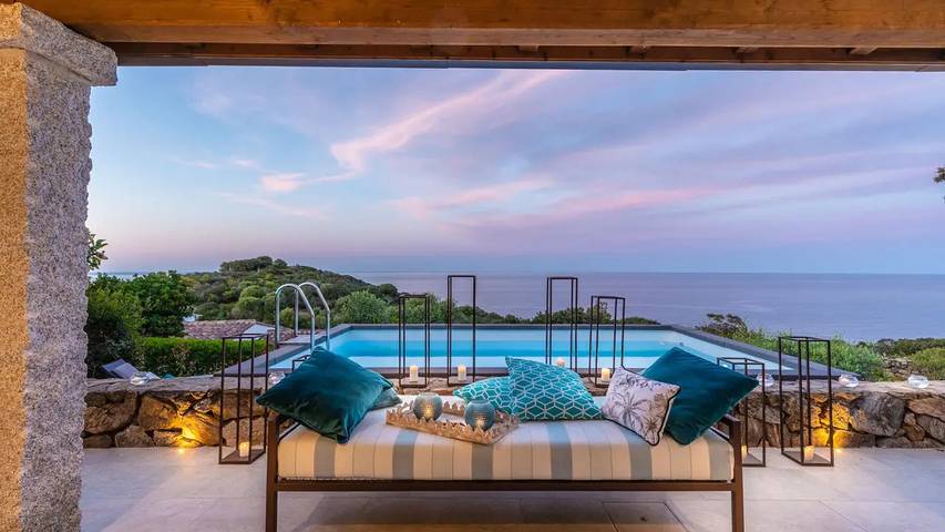 Villa per 5 persone, con giardino e piscina a Budoni