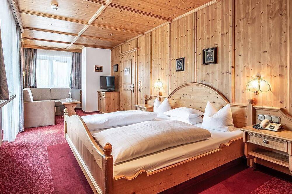 Doppelzimmer Karwendel (Frühstück bis 3 Nächte) - Naturhotel Alpenblick in Eben am Achensee, Brandenberger Alpen