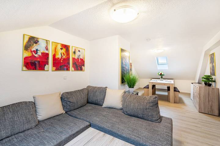 Hel lägenhet, Apartment 'Tapas Restaurante 2' with Shared Terrace and Wi-Fi in Viersen, Niederrhein