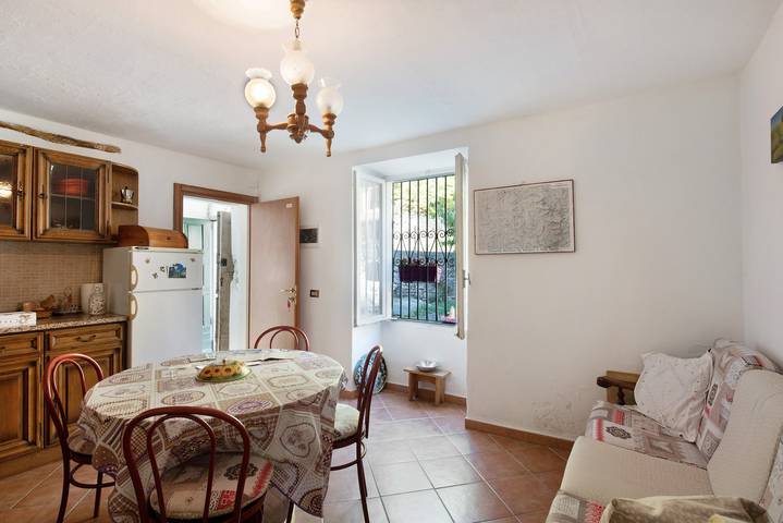 Entire apartment, Apartment 'Orizzonte Calmo' with Mountain View, Garden and Wi-Fi in Borghetto di Borbera, Alessandria Province