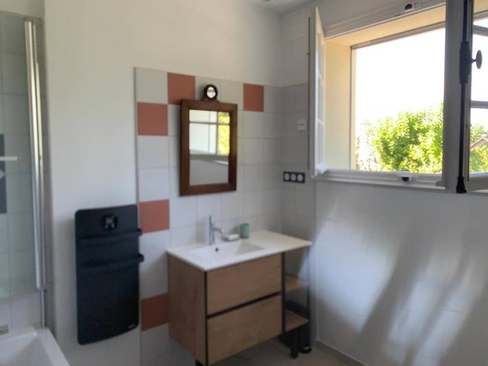 Location de vacances pour 2 personnes, avec jardin à Arbois (homonymie) - 2