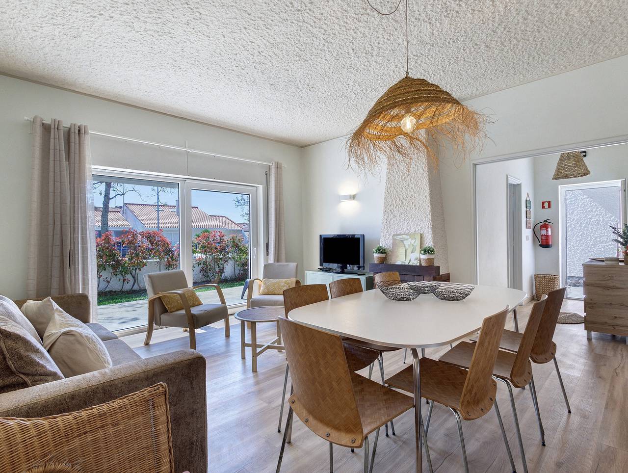 Ferienhaus '32 - Villa mit Garten 10' mit privater Terrasse, Garten und Wlan in Marinhas, Esposende