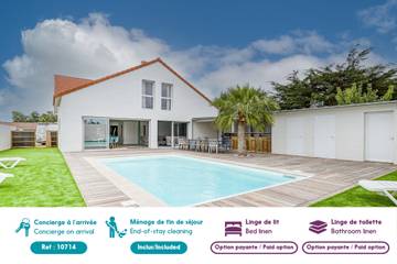 Holiday Rental for 22 People in La Barre-de-Monts, Vendée, Photo 1