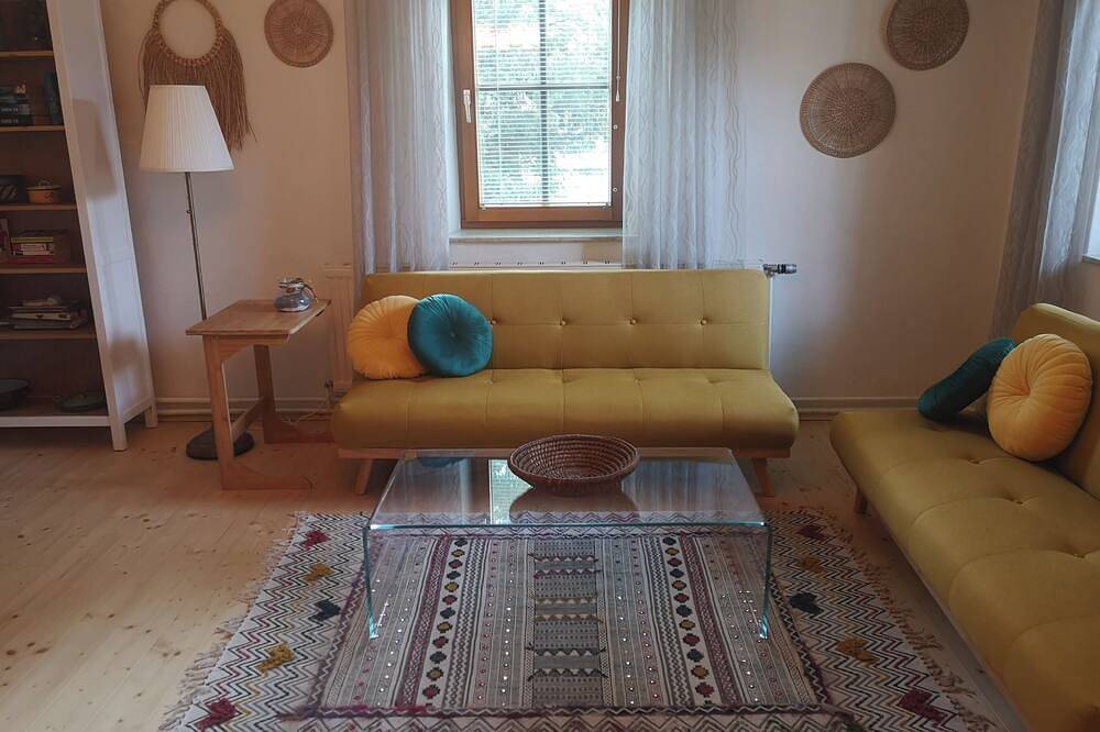 Ganze Wohnung, Ferienhaus mit Kamin (95qm) in Straß, Kamptal