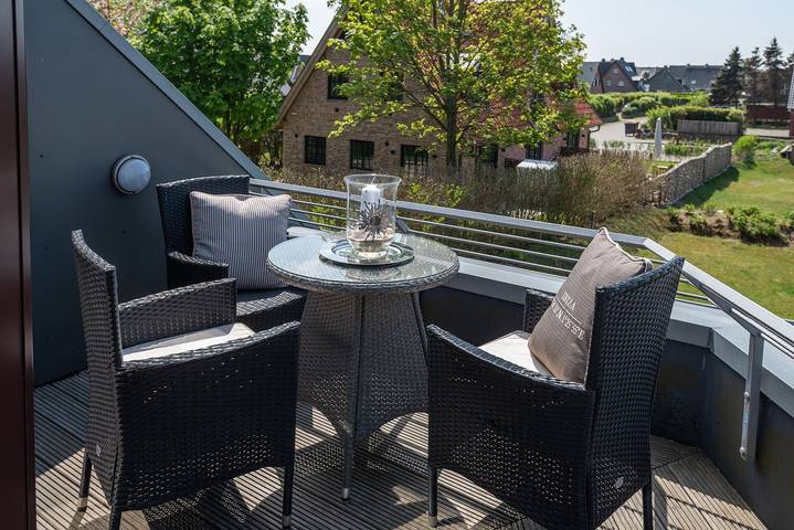 Ganze Wohnung, Zentrale und strandnahe 4-Zimmer Ferienwohnung mit ca.112 m², für 5 Personen in Nordfriesische Inseln (Schleswig-Holstein) (Schleswig-Holstein), Wenningstedt