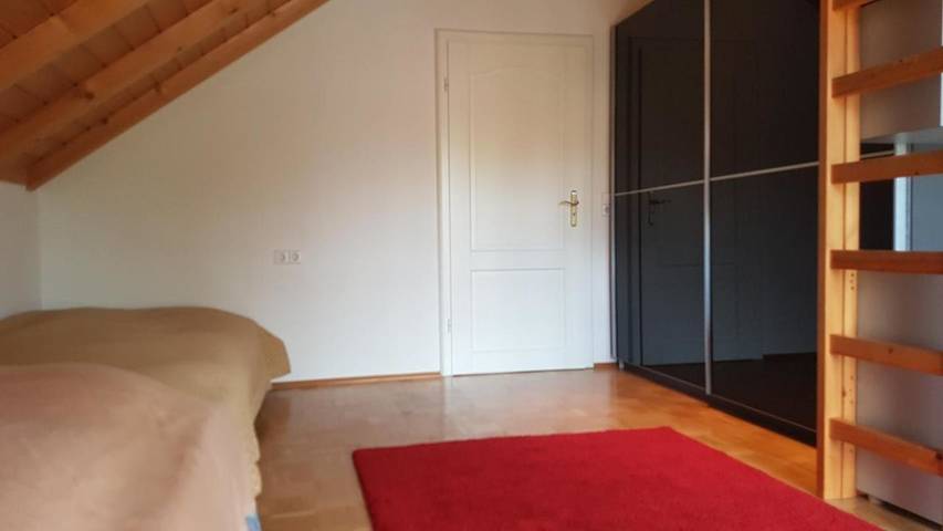 Ferienwohnung für 6 Personen, mit Garten und Ausblick in Häusern - 4