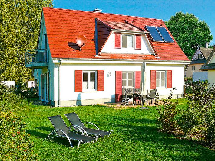 Ferienhaus für 6 Personen, mit Balkon und Sauna sowie Garten in Glowe