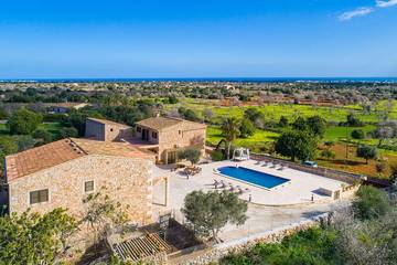 Finca für 8 Personen, mit Terrasse und Garten in Calonge (Mallorca)