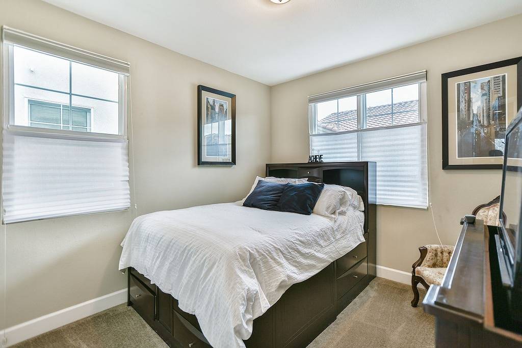 Newer Spacious Detached Home in Gated Community ~ Amenities Galore! in Hayward (CA), Alameda County