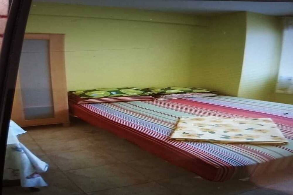 Spacious 3-bedroom villa in fabulous Seferihisar with Ac in Turkiska Egeiska havet