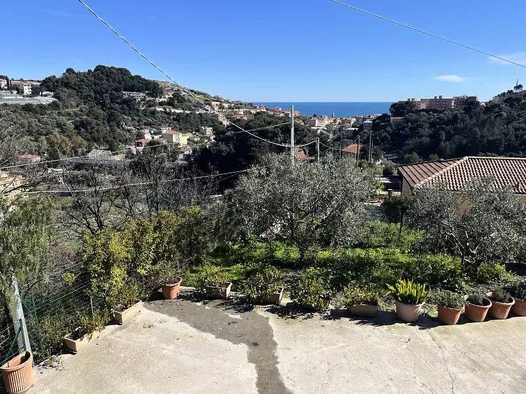Apartamento entero, 3 estancias 4 personas in San Lorenzo al Mare, Riviera di Ponente