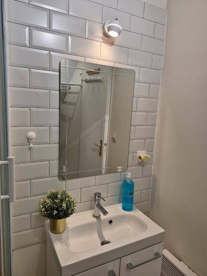 Appartement entier, Le studio, 28m2 près de tout in Chilly-Mazarin, Essonne