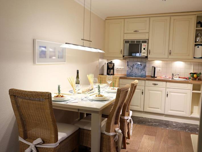 Ganze Wohnung, Komfortable 2-Zimmer-Wohnung mit Balkon, Garten und Sauna in Westerland in Westerland, Sylt (Gemeinde)
