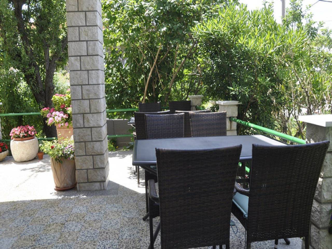 Ganze Wohnung, Apartments Profaca - Two Bedroom Apartment with Terrace in Banjol, Rab