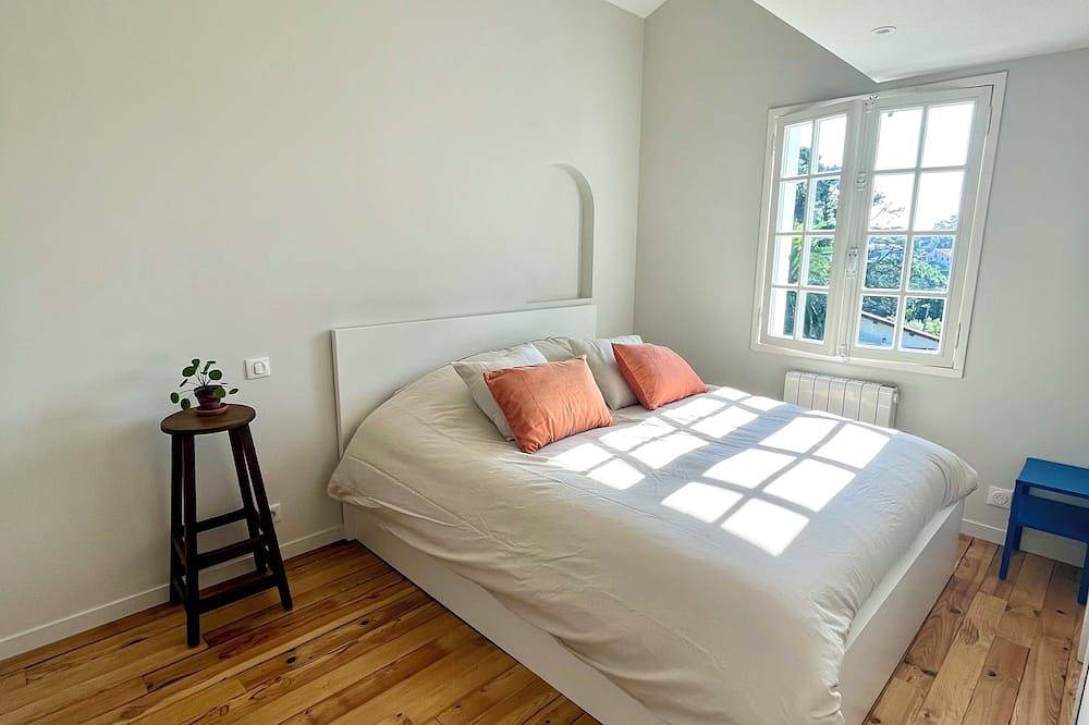 Ganze Wohnung, Light-filled apartment in a quiet location 10 minutes' walk from the ocean  in Guéthary, Bayonne und Umgebung