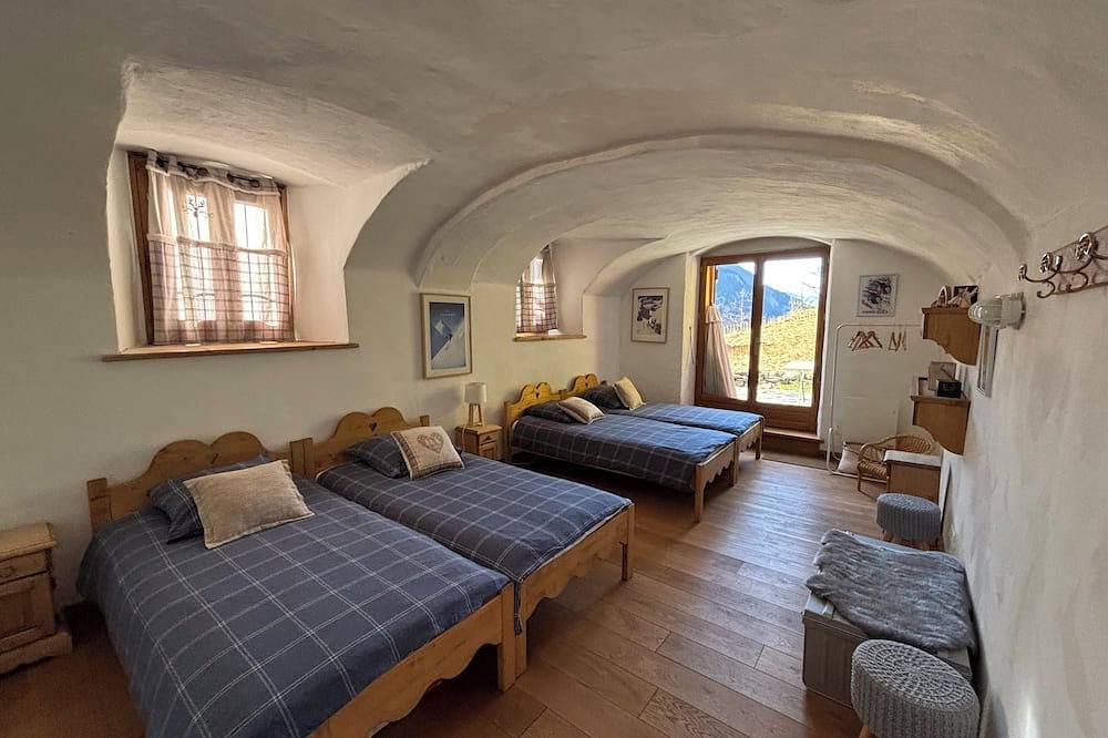 Magnificent alpine chalet with view in Sainte-Foy-Tarentaise, Macizo del Ruitor