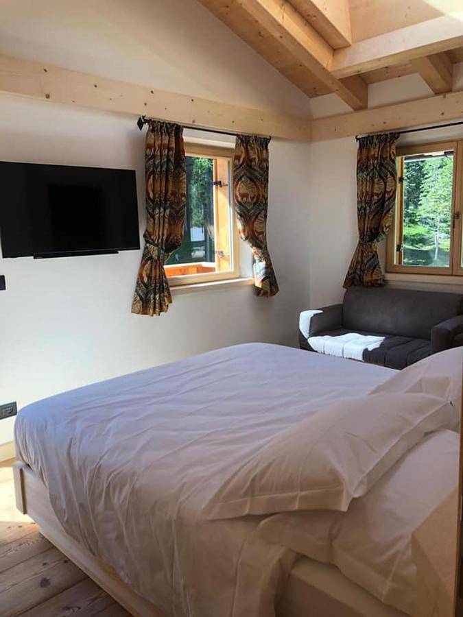 Location de vacances pour 3 personnes, avec balcon et vue ainsi que jardin et vue sur le lac à Cortina d'Ampezzo - 4