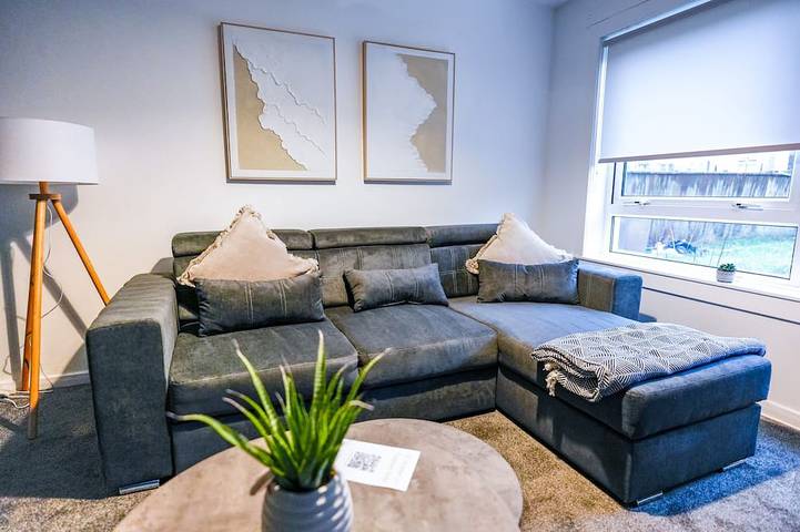 Vacation rental for 9 people, with yard, with pets in Livingston