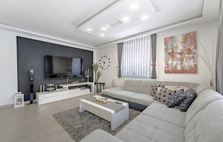 Modernes 2BR Apartment mit Pool, Parkplatz, WiFi in Zagreb und Umgebung