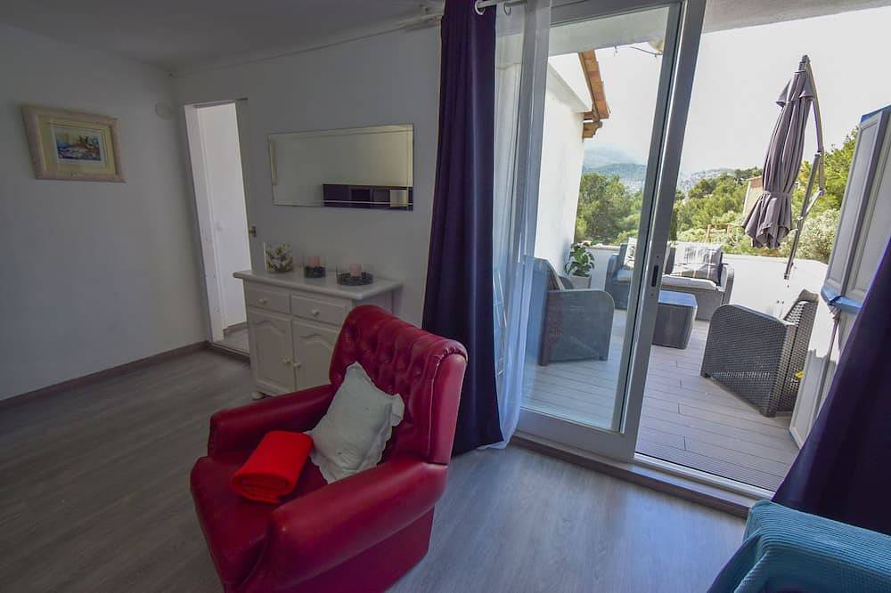 Apartamento entero, Coqueto apartamento con vistas cerca del mar, terraza y  Wifi en Puerto Sóller in Puerto de Sóller, Sóller