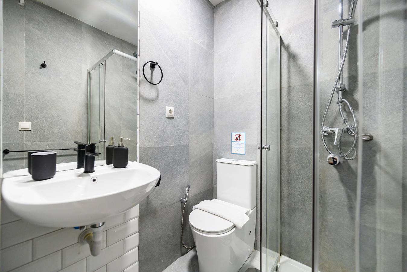 Apartamento entero, M Piso 2 dormitorios en Sol, Centro de M in Centro (Madrid), Madrid