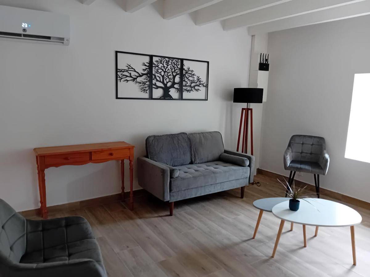 Three-Bedroom House in Feytiat, Région de Limoges