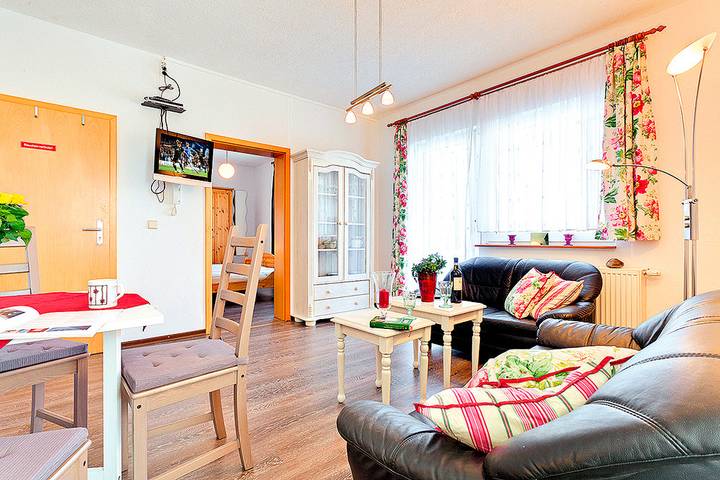 Apartamento vacacional entero, Apartamento de vacaciones para 2 personas con terraza in Breege, Rügen