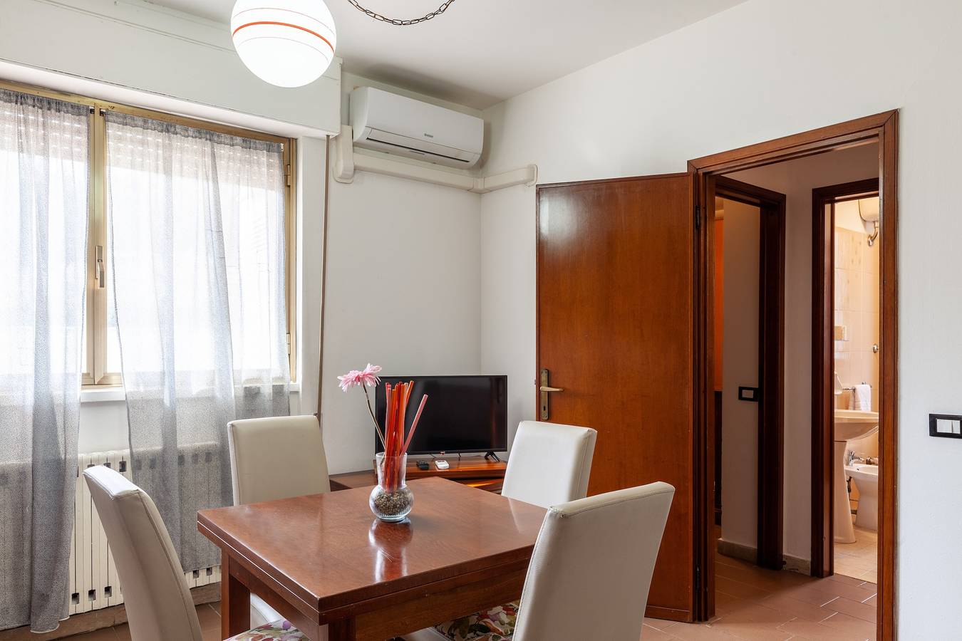 Casa Vacanze "Residence Caravel" con Aria Condizionata in Lido di Camaiore, Riviera Toscana