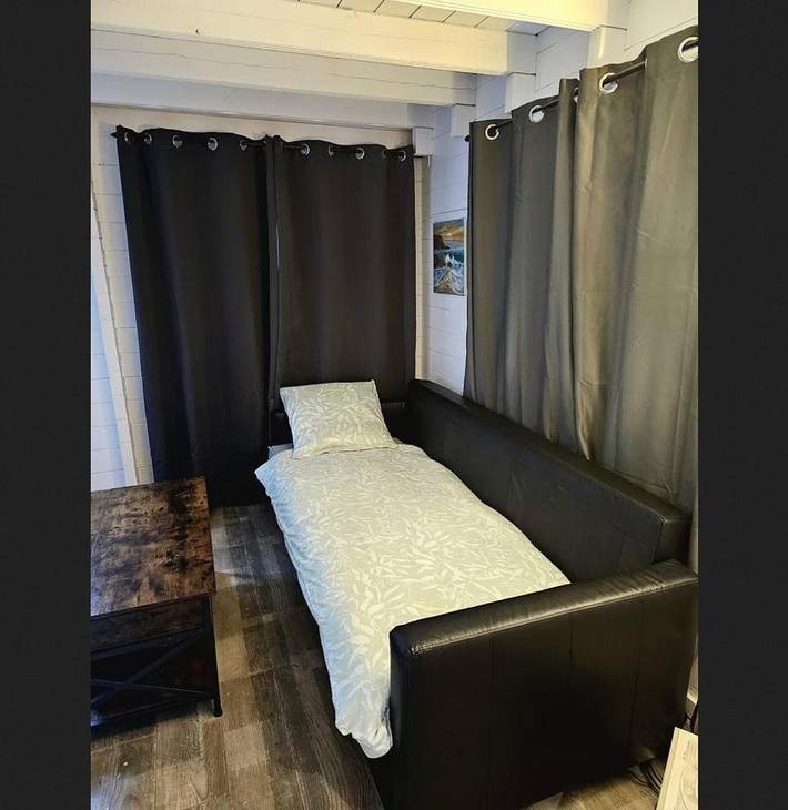 Location de vacances pour 7 personnes, avec jacuzzi ainsi que jardin et piscine à Tinténiac - 3