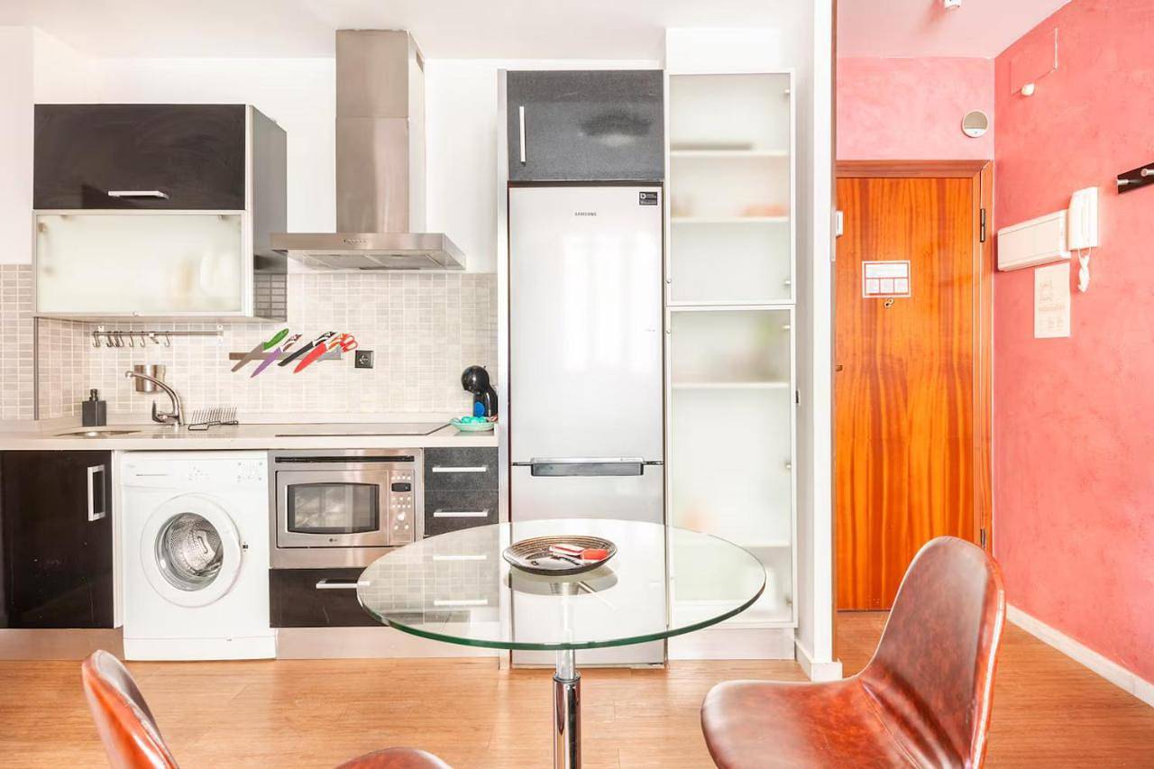 Apartment with Terrace in Este-Alcosa-Torreblanca, Sevilla