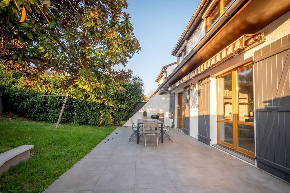 Jolie Villa avec jardin entre Rhône et vergers in Grigny, Lyon et ses environs