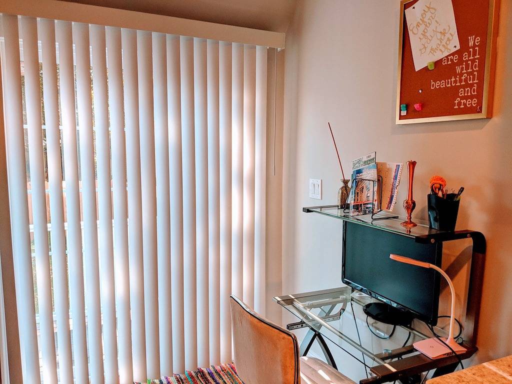 Stylish Boston-Area Duplex - Free Parking, Yard, Comfortable Stay in Everett (MA), Massachusetts