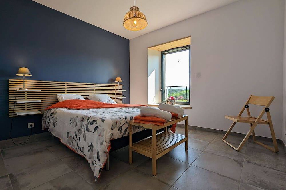 Gîte au calme avec équipements Pmr, parking, animal accepté in Saint-Préjet-d'Allier, Haute-Loire