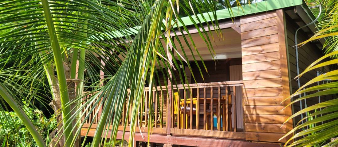Bungalow pour 2 personnes, avec piscine et jardin