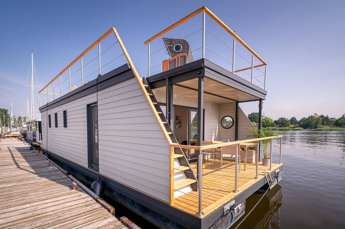 Urlaub auf dem Hausboot - Erholung pur für Wasser- und auch viele Landratten! in Fehmarnsund, Fehmarn