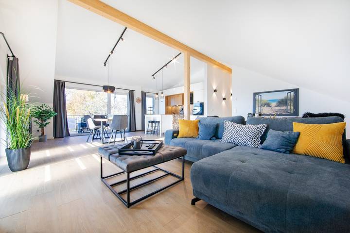 Ganze Ferienwohnung, 2-Bett- Ferienwohnung Eifelpur, Weitblick in Ellscheid, Vulkaneifel