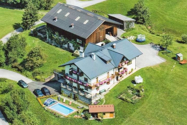 Ferienwohnung für 3 Personen, mit Garten und Pool im Salzkammergut - 2