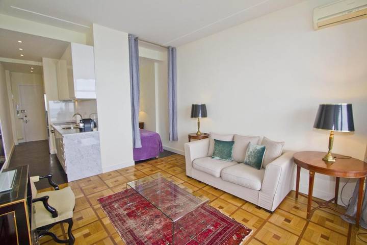 Gîte pour 2 personnes, avec terrasse dans Plage Magnan - 4