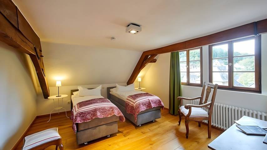 Apartamento entero, Apartamento vacacional para 4 personas (83 m²) en Blankenheim - Vive en un edificio histórico in Blankenheim, Naturpark Hohes Venn-Eifel