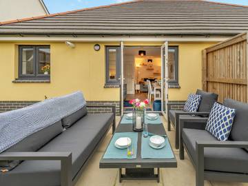 Glamping for 4 People in Pembrokeshire, South-Wales, Photo 1