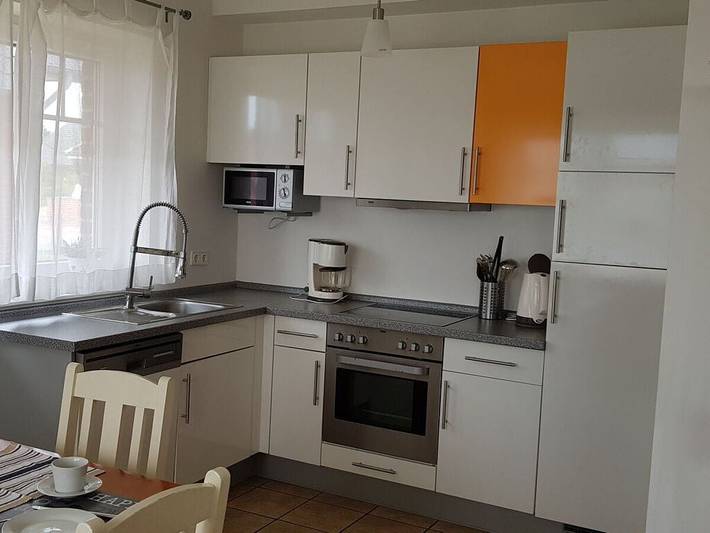 Bungalow für 5 Personen, mit Garten und Terrasse in Büsum - 4