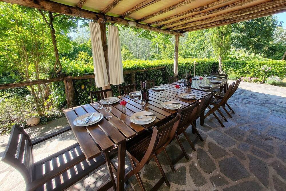 Orbaci - Herrliches Bauernhaus mit privatem Pool, Terrasse und Garten Wifi! in Castelnuovo di Garfagnana, Garfagnana