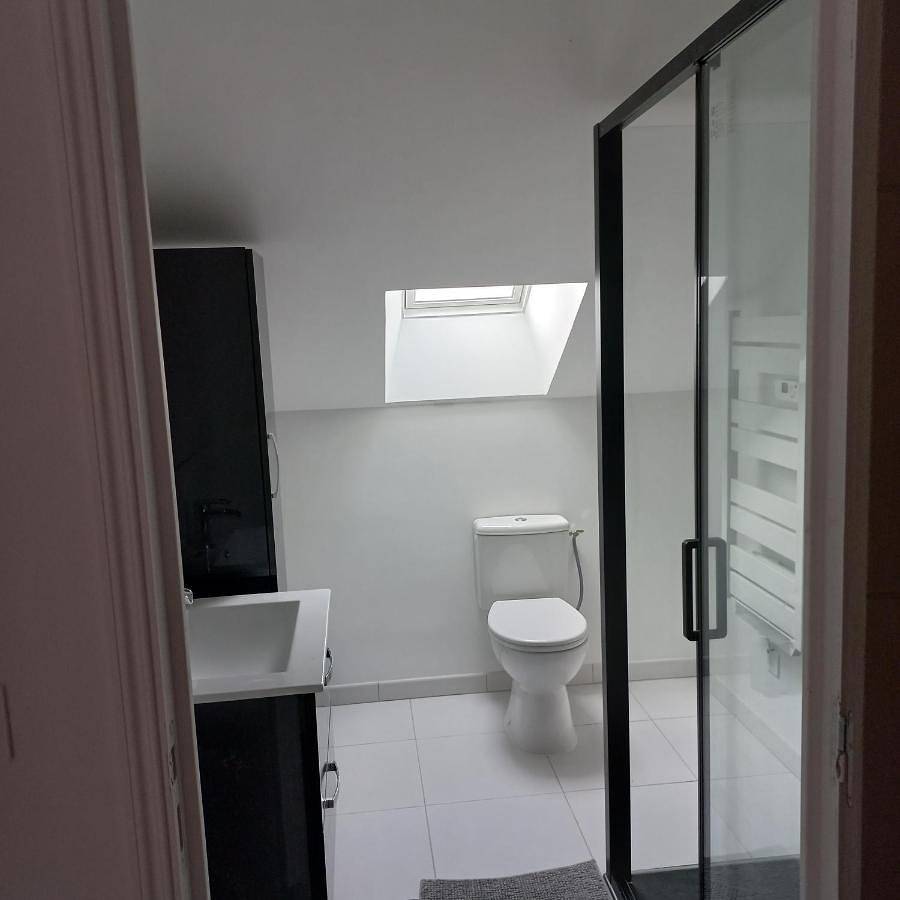 Appartement entier, One-Bedroom Apartment in Fontaine-le-Port, Seine-et-Marne