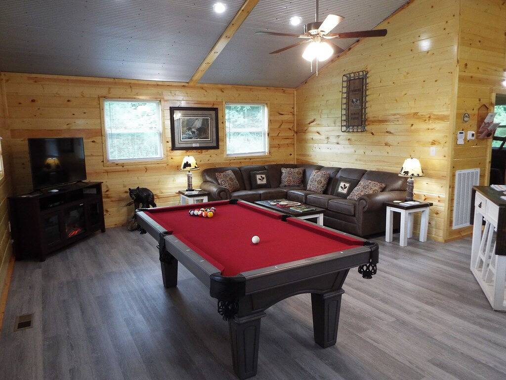 Brand New \"Mountain Life\" No Contact check in in Cosby (TN), Cocke County