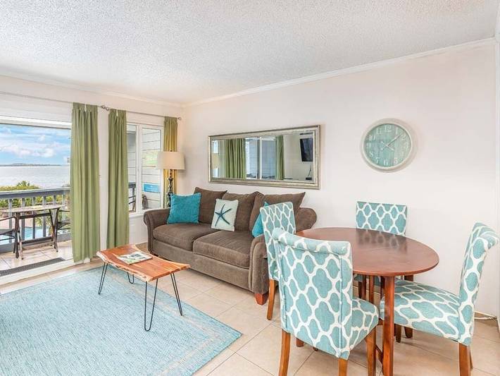 Vacation apartment for 4 people, with pool and balcony - 1