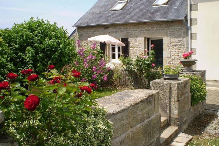 Maison de vacances pour 4 personnes, avec jardin à Plonévez-Porzay