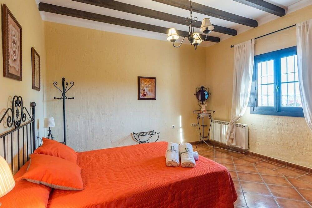 Casa Rural Castillo Málaga in Málaga (Este), Malaga