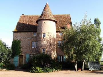 Gîte pour 14 personnes, avec terrasse et jardin, animaux acceptés à Poisson (homonymie)