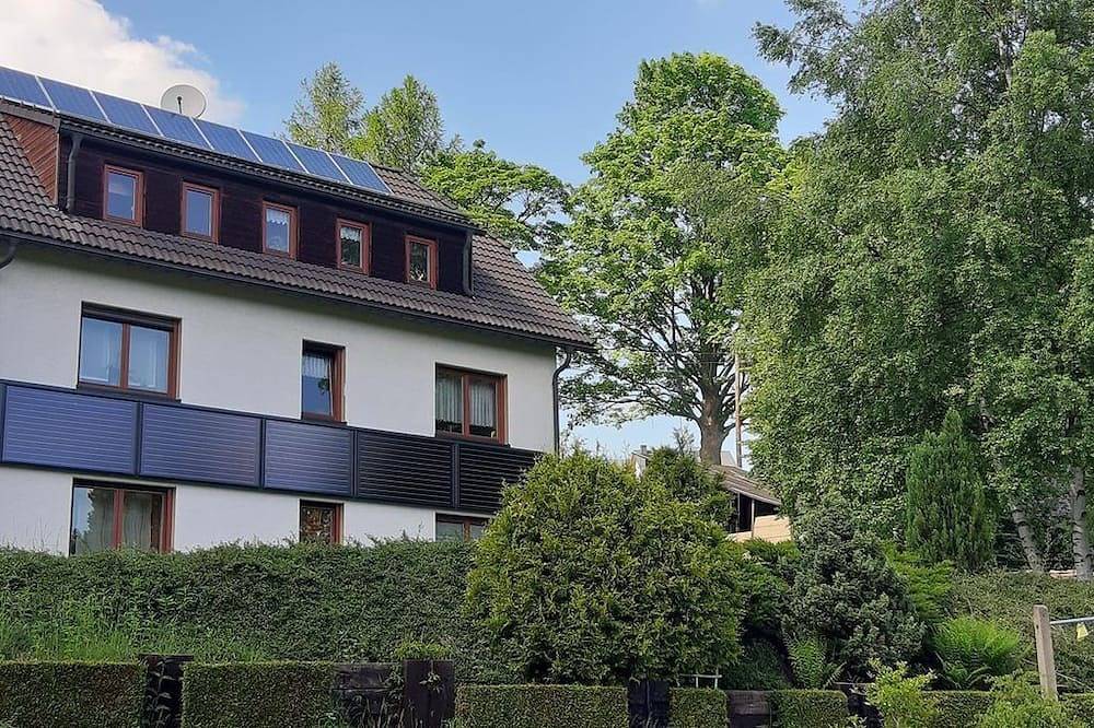 Ganze Wohnung, Ferienwohnung Estel - 4 Sterne Ferienwohnung Estel in Bärenstein, Erzgebirge