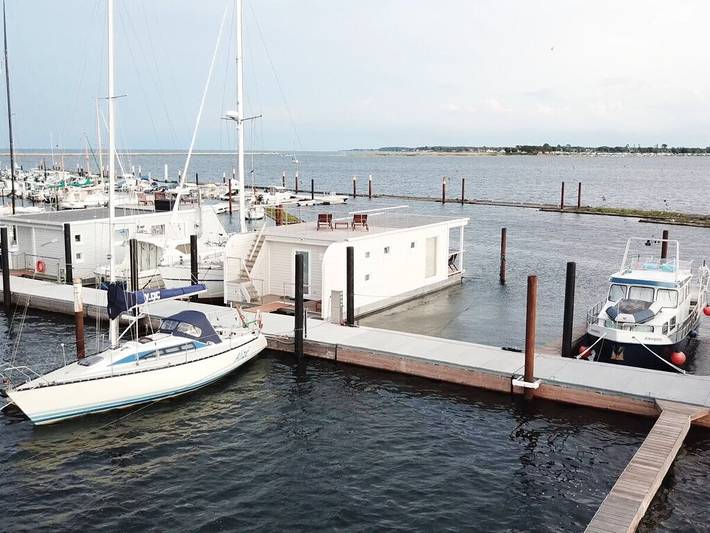 Hausboot für 6 Personen, mit Terrasse in der Mecklenburger Bucht - 2